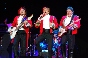 Raiders Band Members, Ron Foos, Darren Dowler (filling in for Darrin Medley) Doug Heath and Matt Fasekas (drummer)